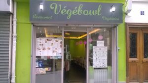 in front of the restaurant at Vegebowl in Paris