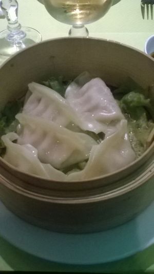 raviolis chinois à la vapeur at Vegebowl in Paris