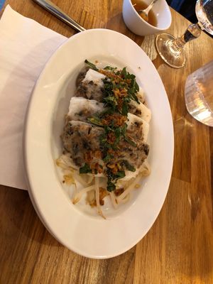 Vietnamese dumplings   at Vegebowl in Paris