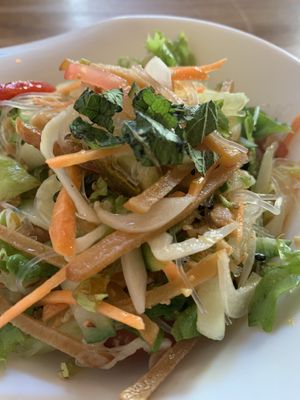 Thaï Salade   at Vegebowl in Paris