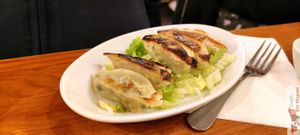 Grilled chines dumplings at Vegebowl in Paris
