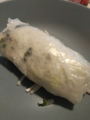 Rouleau de printemps at Vegebowl in Paris