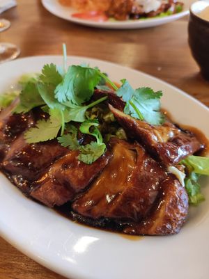 Canard laqué (8€) at Vegebowl in Paris