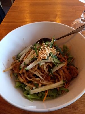 Noodles with "beef" at Vegebowl in Paris