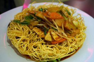 Crispy noodles. at Vegebowl in Paris