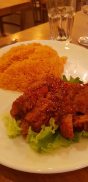 Lok lak rice at Vegebowl in Paris