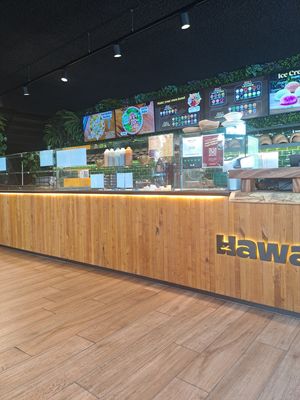  at Hawaiian Poké Bowl in Arnhem