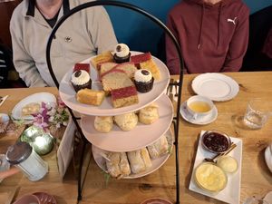  at Gebakswinkel Bloem in Weert