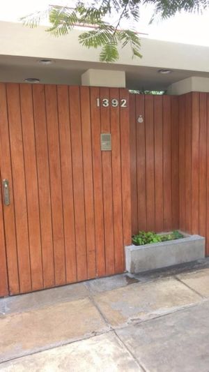 La puerta!
The door! at Yami in Lima