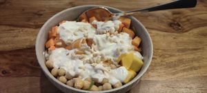 Vegan tuna bowl 🍜 at be low - bowl bar in Buchholz In Der Nordheide