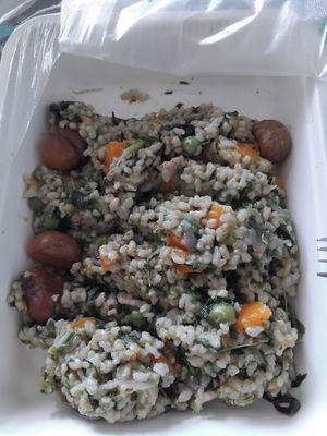 Rizoto s gastanmi.mohlo byt menej cibule, inak zaujimava kombinacia at Veg Life - Einsteinova in Bratislava