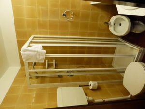 Bad im Zimmer Ora at La Casota in Nago-torbole