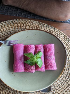 Dadar Gulung at Munduk Farm House in Munduk