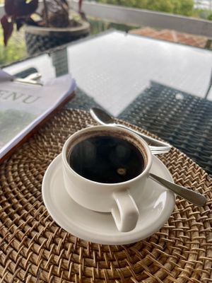 30k for a small cup of black Balinese coffee is not a food valuee  at Munduk Farm House in Munduk