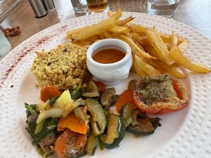 My vegan plate at L'Auberge du Château in Fougeres