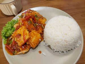 Thai Style Tofu with Rice (5,50 BND) at The Daun in Bandar Seri Begawan