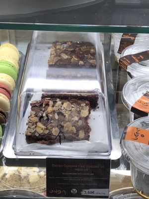 Vegan brownies  at SOF - Onda Coffee Break - T1 in Sofia