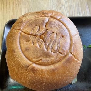 Crispy Panko Chicken Burger 🍔   at SIGGIS v/gan burger & co in Munich