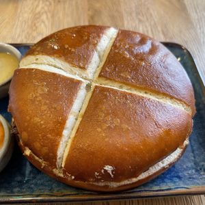 … im Laugenburger  at SIGGIS v/gan burger & co in Munich