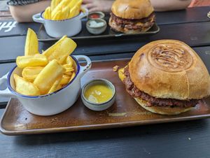  at SIGGIS v/gan burger & co in Munich