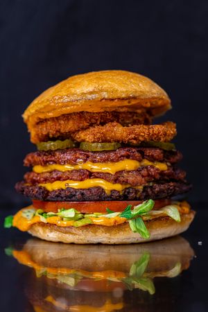 Nasty Triple Smash Burger at SIGGIS v/gan burger & co in Munich