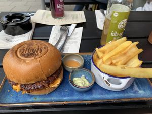   at SIGGIS v/gan burger & co in Munich