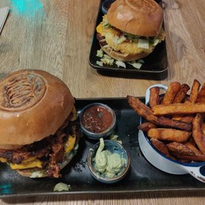  at SIGGIS v/gan burger & co in Munich