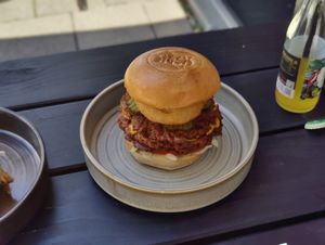 Tripple smash patty at SIGGIS v/gan burger & co in Munich
