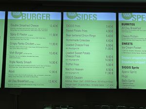   at SIGGIS v/gan burger & co in Munich