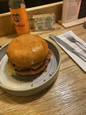   at SIGGIS v/gan burger & co in Munich