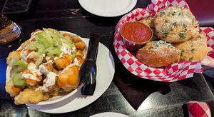 Buffalo cauliflower and garlic knots at Slice of Vegas Pizza in Las Vegas