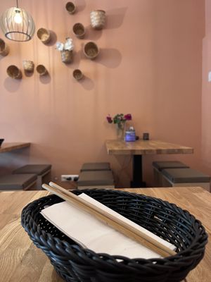 Stäbchen die gespült werden / Kein Einwegbesteck    at Yummy Dumpling in Berlin