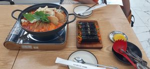 Tteokbokki and gimbap at Tteokbokki in Jeju