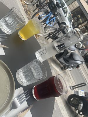 Hibiscus drink (yes!) and rice tea (no…)  at Maslow in Paris