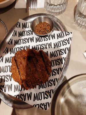 Le fameux champignon croustillant 🍄 at Maslow in Paris