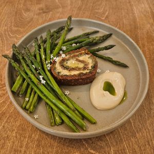 rocket & pesto roulade, cashew cheeze sauce and green asparagus (private dining) at Yu Dei 余地 in Kowloon