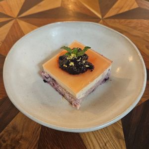 Vegan Blueberries Tinamisu at Yu Dei 余地 in Kowloon