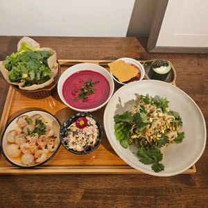 Tina Barrat's Dinner Set at Yu Dei 余地 in Kowloon