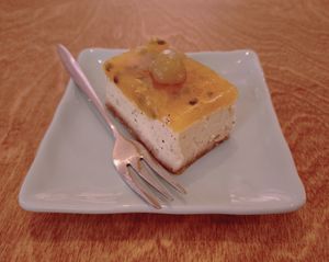 Raw Vegan Passion Fruit Cheeze Cake at Yu Dei 余地 in Kowloon
