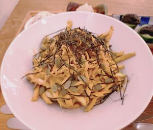 Zoodles & kelp noodles in Salmon style sauce with seaweed & pumpkin seeds at Yu Dei 余地 in Kowloon