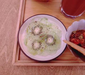 Kiwi & cucumber carpaccio, baby basil at Yu Dei 余地 in Kowloon