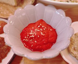 Beetroot dip at Yu Dei 余地 in Kowloon