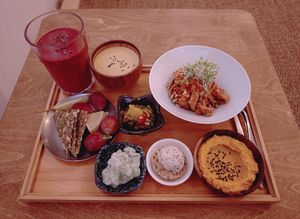 "Autumn Grounding Food" Raw Set by Chef Tina Barrat at Yu Dei 余地 in Kowloon