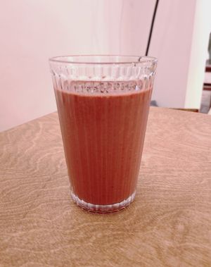 Banana Red Dragon Fruit Cacao Smoothie 香蕉火龍果可可露😋 at Yu Dei 余地 in Kowloon