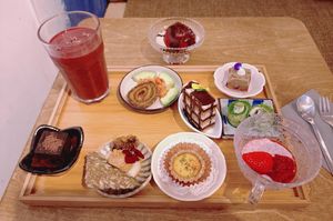 "New Year Afternoon Tea" Raw Set by Chef Tina Barrat at Yu Dei 余地 in Kowloon