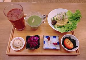 "Nourishing & Balancing" Raw Set by Chef Tina Barrat at Yu Dei 余地 in Kowloon