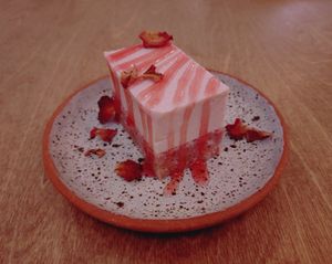 Raw Vegan Lychee Cake
 at Yu Dei 余地 in Kowloon