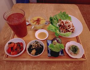 "Fall Season" Raw Set by Chef Tina Barrat at Yu Dei 余地 in Kowloon