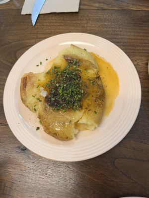   at KUIA kafea in Hernani