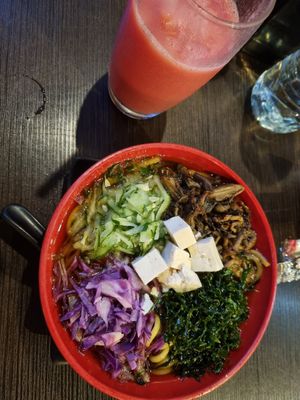 Lamén vegano com shimeji, tofu e legumes at Wasabi Sushi in Belem